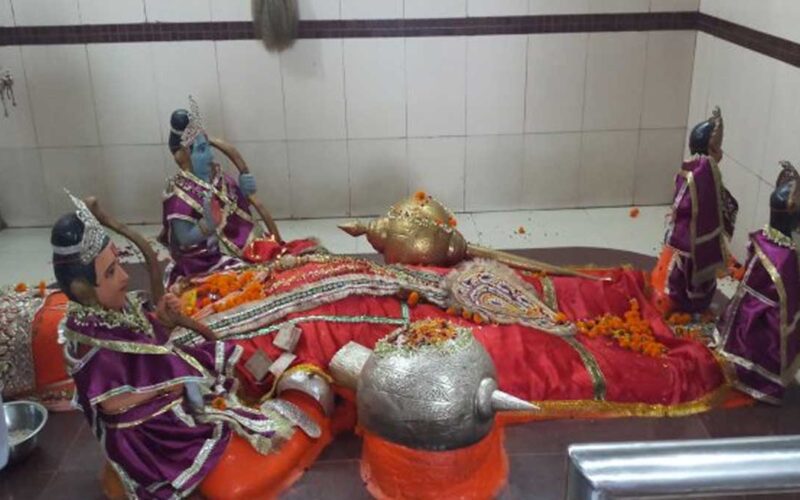 Lucknow: लेटे हनुमान मंदिर में तोड़फोड़, तौफीक अहमद ने ‘जय श्रीराम’ का नारा लगा तोड़ दी मूर्तियां, गिरफ्तार
