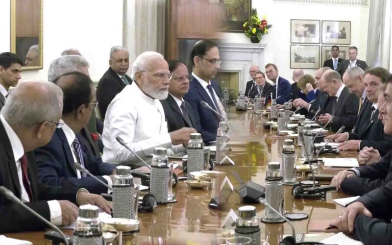Delhi: पीएम मोदी और जर्मनी चांसलर से की मुलाकात, दो दिन के भारत दौरे पर हैं ओलाफ स्कोल्ज