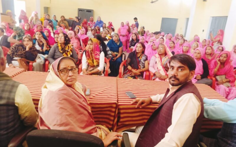Aligarh: ‘मातृ शक्ति सम्मेलन’ के जरिए महिलाओं के बीच पहुंचेगा RSS, सम्मेलन सफल बनाने में जुटे संघ कार्यकर्ता