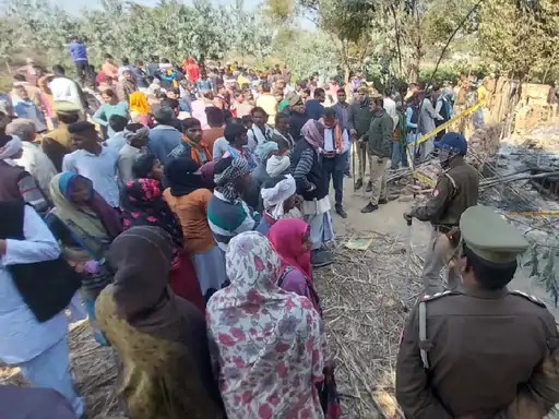 Kanpur News: प्रशासन की एक गलती ने झुका दिया योगी के बुलडोजर का सिर