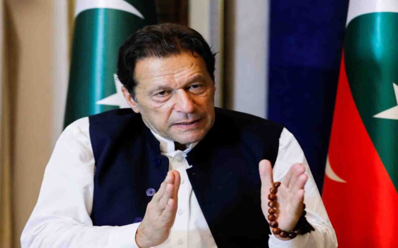 Imran Khan: सुप्रीम कोर्ट ने इमरान खान की गिरफ्तारी को बताया अवैध, कहा- तुरंत करो रिहा