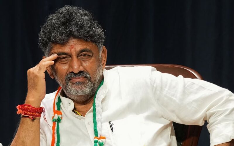 Karnataka: कर्नाटक में उपमुख्यमंत्री को लेकर डीके शिवकुमार नहीं है राजी, दी अपनी प्रतिक्रिया