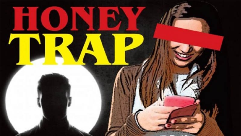 Honey Trap: घर बुलाकर बनाते थे लोगों के साथ अश्लील वीडियो, धमकी देकर ठगते थे पैसे