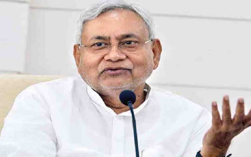 Bihar Politics: नीतीश कुमार के भाजपा में शामिल होने की सरगर्मी तेज.. ये दी उन्होंने सफाई