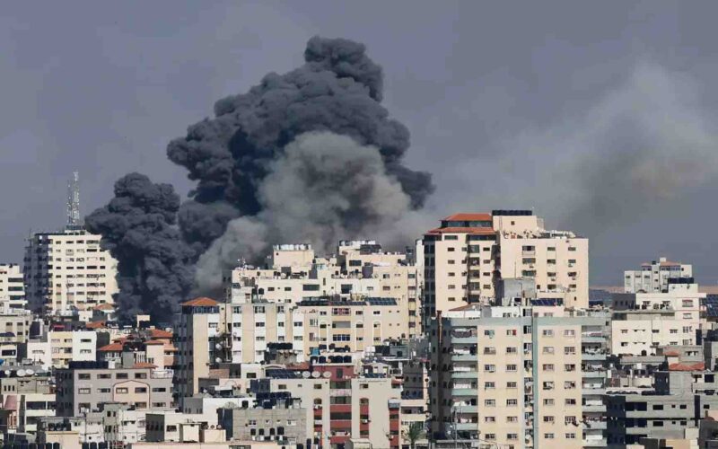 Israel Palestine War: इजरायल ने हमास के 2100 आतंकियों को मारने का किया दावा, 500 से ज्यादा ठिकाने ध्वस्त
