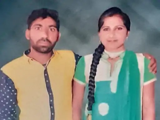 Crime News: करवा चौथ से पहले पत्नी ने प्रेमी के साथ मिलकर पति को उतारा मौत के घाट, पढ़िए पूरी रिपोर्ट