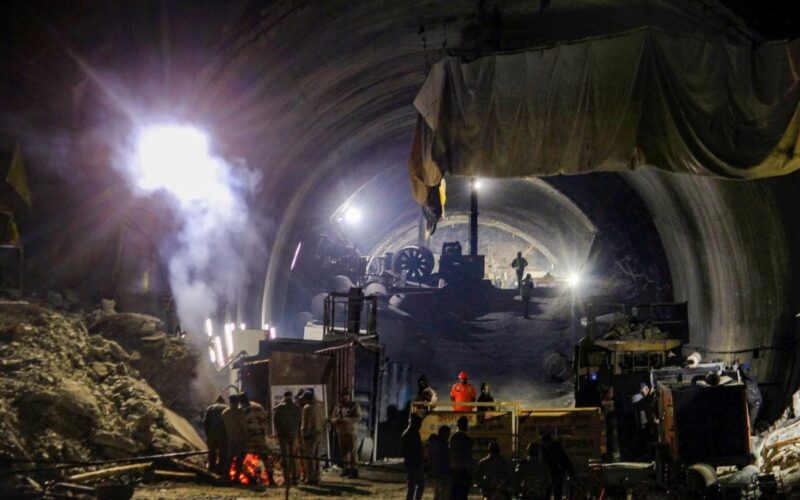 Uttarkashi Tunnel Rescue: उत्तरकाशी में हो गया चमत्कार, बस कुछ देर में बाहर आ जाएंगे मजदूर