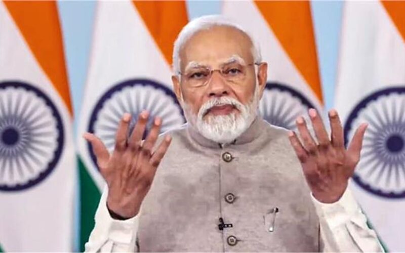 PM Modi: ‘विकसित भारत संकल्प यात्रा’ में बोले पीएम मोदी, “देश के हर गांव में ‘मोदी के विकास की गारंटी’ की गाड़ी पहुंचने”