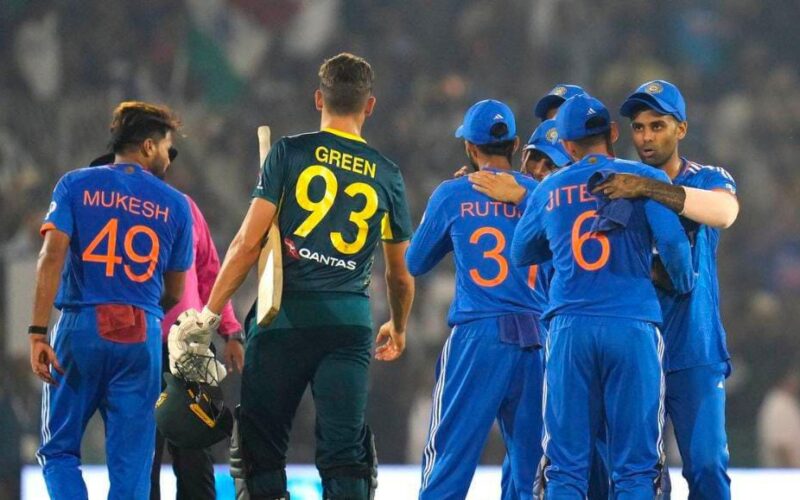 IND VS AUS: ऑस्ट्रेलियाई खिलाड़ी ने लगाया अंपायर पर भारतीय टीम के साथ मिलीभगत का आरोप, पढ़िए पूरी रिपोर्ट