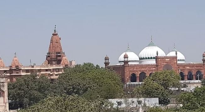 Mathura News: शाही ईदगाह परिसर को लेकर इलाहाबाद हाई कोर्ट से ASI सर्वे को मिली मंजूरी, पढ़िए पूरी रिपोर्ट