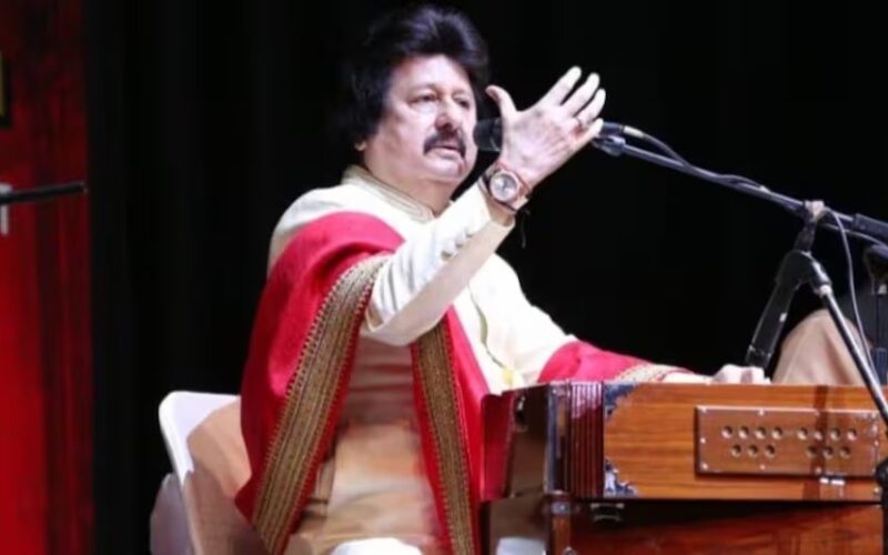 Pankaj Udhas: ‘चिठ्ठी आई है’ गाने वाले मशहूर गज़ल गायक ने 72 साल की उम्र में ली अंतिम सांस