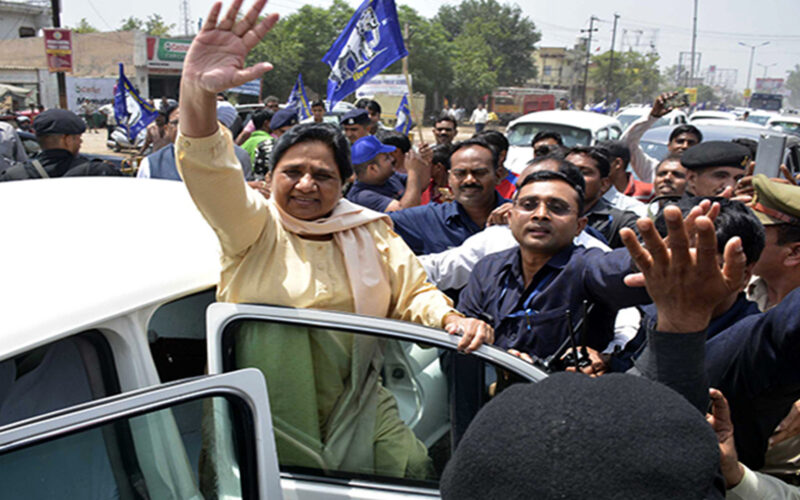 Loksabha Election 2024: UP के सहारनपुर में पहली चुनावी रैली में गरजी Mayawati, कांग्रेस और भाजपा पर जमकर बोला हमला