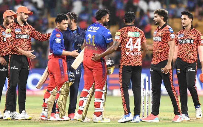 SRHVsRCB: कार्तिक की पारी पर भारी पड़े हैदराबाद के गेंदबाज, बैंगलोर को मिली 25 रनों से हार